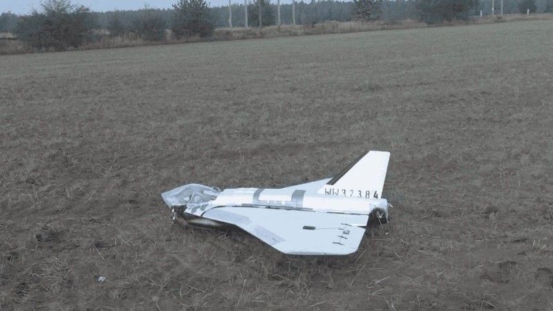 Rosyjski dron typu  Gerbera znaleziony na polu w okolicy wsi Cześniki