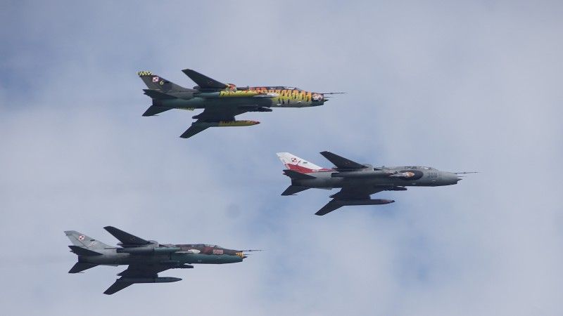 Samoloty szkolno-bojowe Su-22UM3K numer 308, 509 i 707.