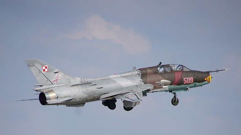 Samolot szkolno-bojowy Su-22UM3K numer 509.