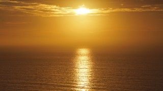 Zachód słońca nad morzem