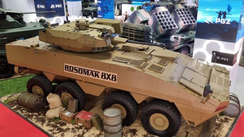 Rosomak-L (Long) ze słowacką wieżą bezzałogową Turra-30 V9 na targach MSPO 2025.