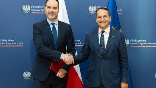 Minister Radosław Sikorski i wiceminister Ignacy Niemczycki.