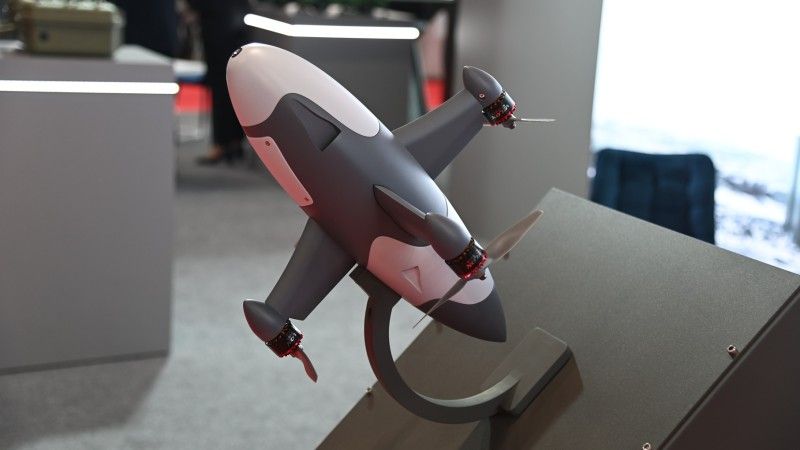 Dron przechwytujący proponowany na targach obronnych MSPO 2024 przez polską firmę APS