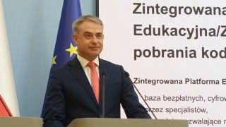 Resorty edukacji i cyfryzacji zaprezentowały mObywatela Junior. Jak takie udogodnienie udało się pogodzić ministerstwom z problemem higieny cyfrowej wśród najmłodszych?