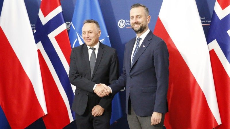 Ministrowie obrony Norwegii Tore O. Sandvik, Polski Władysław Kosiniak-Kamysz