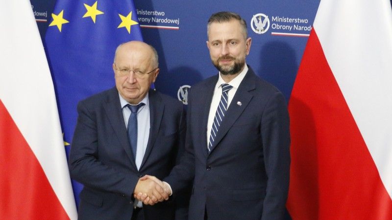 Mur dronowy - inicjatywa UE dla wchodniej flanki NATO była tematem rozmowy komsarza UE ds. obrony Andriusa Kubiliusa z wicepremierem, szefem MON Władysławem Kosiniakiem-Kamyszem