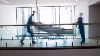 Ministerstwo Zdrowia zabrało głos w sprawie konkursu na cyfryzację szpitali. Według odpowiedzi dla naszej redakcji, cyberbezpieczeństwo nie jest celem, a jedynie środkiem do realizacji celów.