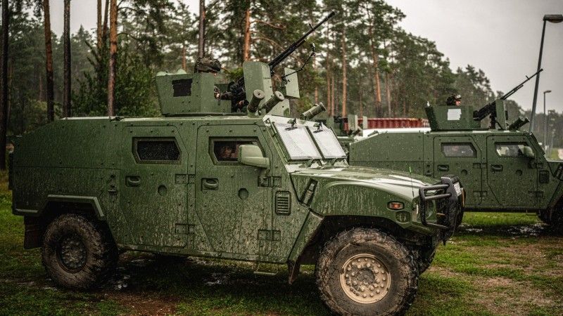 Lekkie pojazdy rozpoznawcze Legwan podczas ćwiczeń Żelazny Obrońca-25.