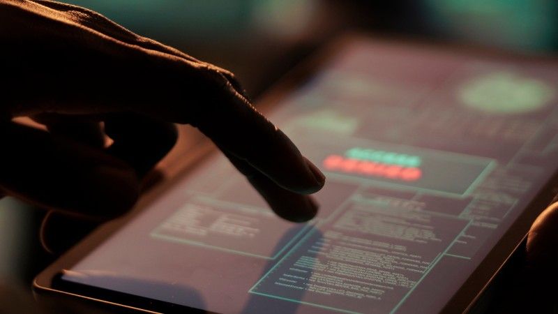 Samorządy są jednym z najczęściej obieranych celów cyberataków. Odpowiedzią na zagrożenia są specjalne programy i działania. Na czym konkretnie polegają?