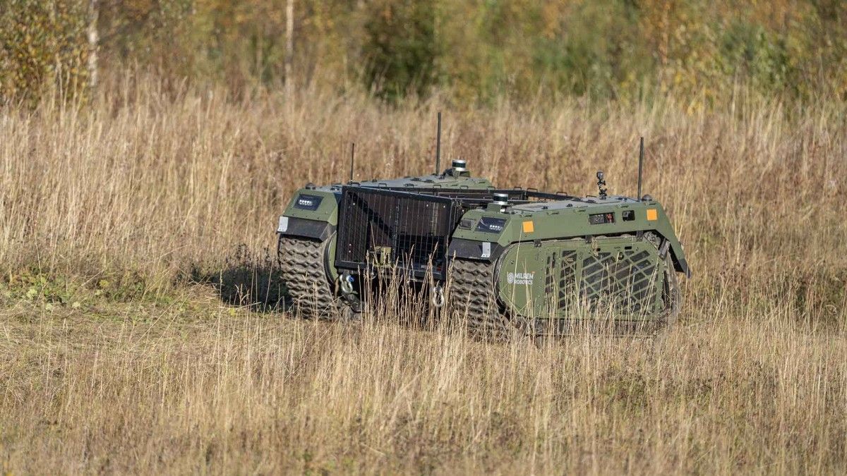 Dwukrotny wzrost. Ukraina kupi 25 tys. dronów lądowych