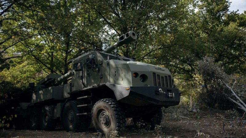 Ukraińska armatohaubica 2S22 Bohdana należąca do 45. Samodzielnej Brygady Artylerii.