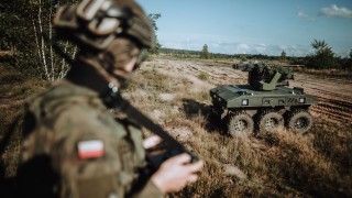 Uniwersalny Nośnik Lądowy UNL w odmianie GOBLIN podczas ćwiczeń Żelazny Obrońca-25