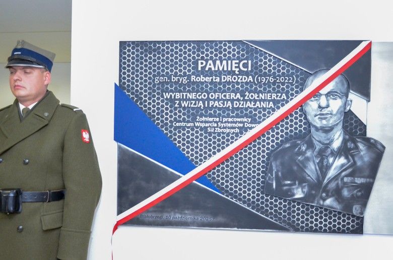 Uroczystość nadania patrona Centrum Wsparcia Systemów Dowodzenia SZ