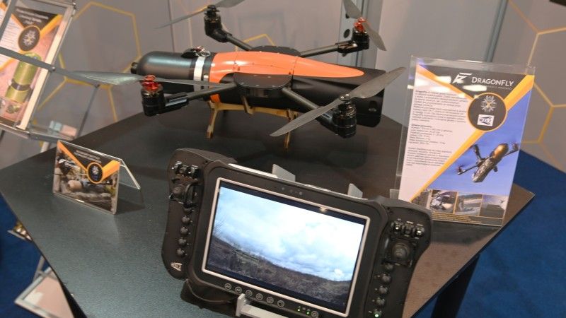 Prezentowany na targach BALTEXPO 2025 dron Dragon Fly opracowany przez Wojskowy Instytut Techniczny Uzbrojenia