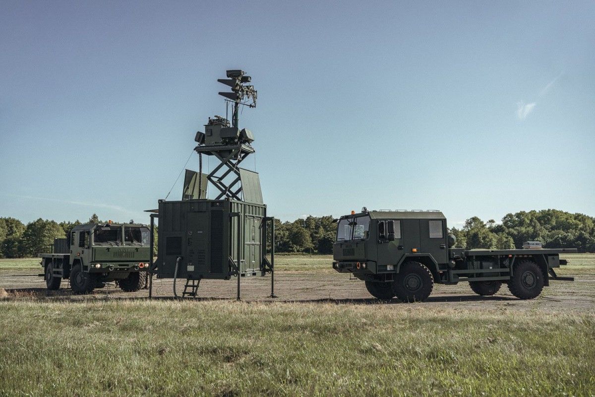 Sztab Generalny ujawnia szczegóły programu antydronowego. "Lasery i mikrofale" [WYWIAD]