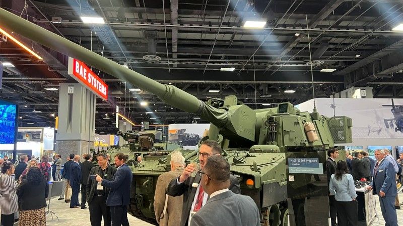 Armatohaubica samobieżna M109-52 podczas targów AUSA 2025.