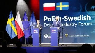 Ministrowie obrony Szwecji Pål Jonsson i Polski Władysław Kosiniak-Kamysz