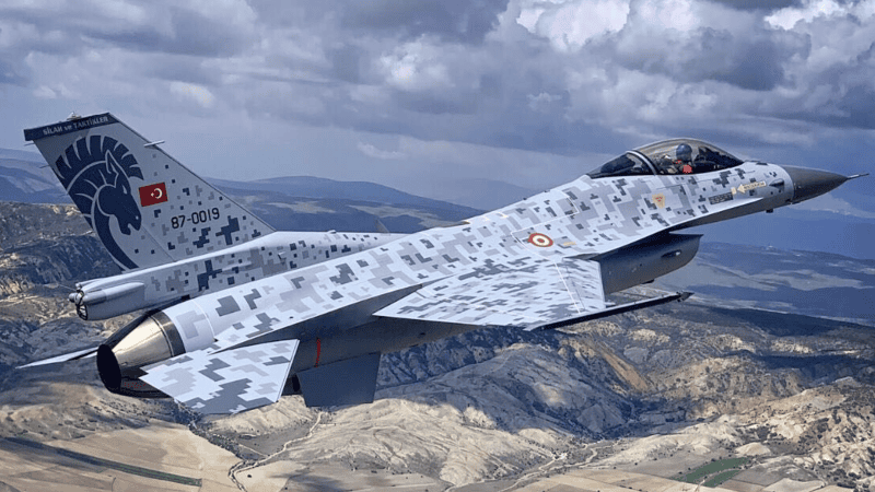 Wizualizacja F-16 Ozgur
