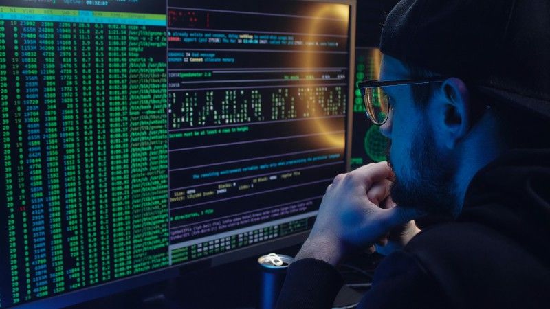 Nowelizacja ustawy o Krajowym Systemie Cyberbezpieczeństwa (KSC) rozszerza obowiązki firm z sektorów przemysłowych.