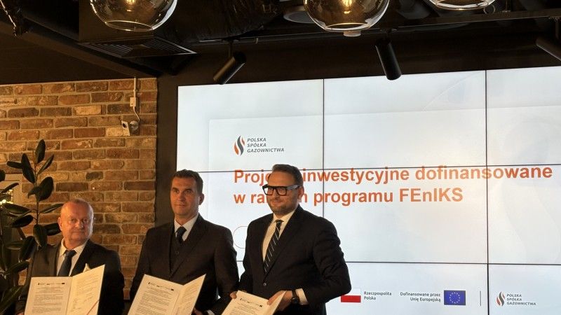 Od lewej: Jan Brożek, Dyrektor INiG-PIB, Arkadiusz Kazana, p.o. Prezes Zarządu PSG, Szymon Paweł Moś, Członek Zarządu PSG