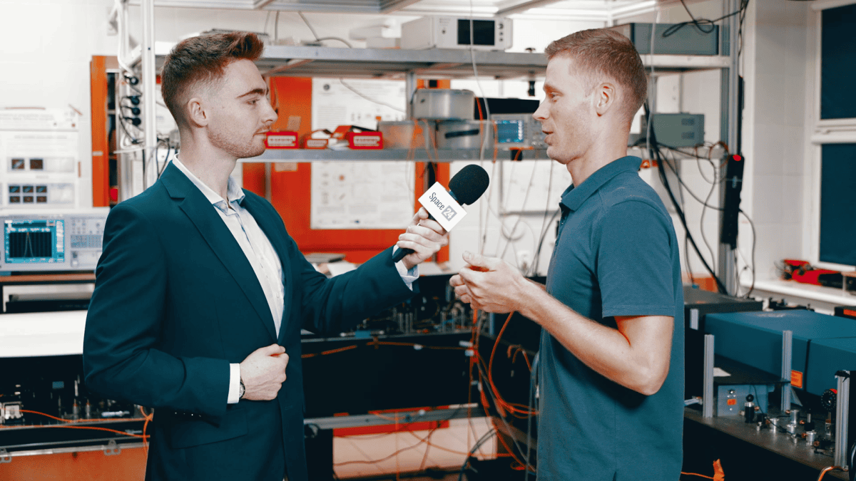 Sekunda spóźnienia na 14 mld lat. Optyczne zegary atomowe z Torunia