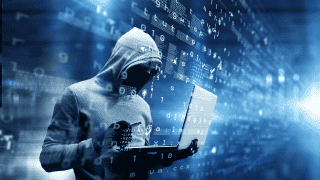 haker cyberataki cyberbezpieczeństwo