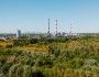 Widok z daleka na elektrociepłownię Siekierki