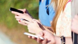 Samsung oraz SoftBank Corp. podpisały list intencyjny w zakresie wspólnych badań nad technologiami komunikacyjnymi nowej generacji. Czy AI pomoże w zarządzaniu sieciami 6G?