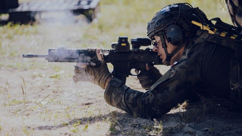 Strzelanie z karabinka Grot