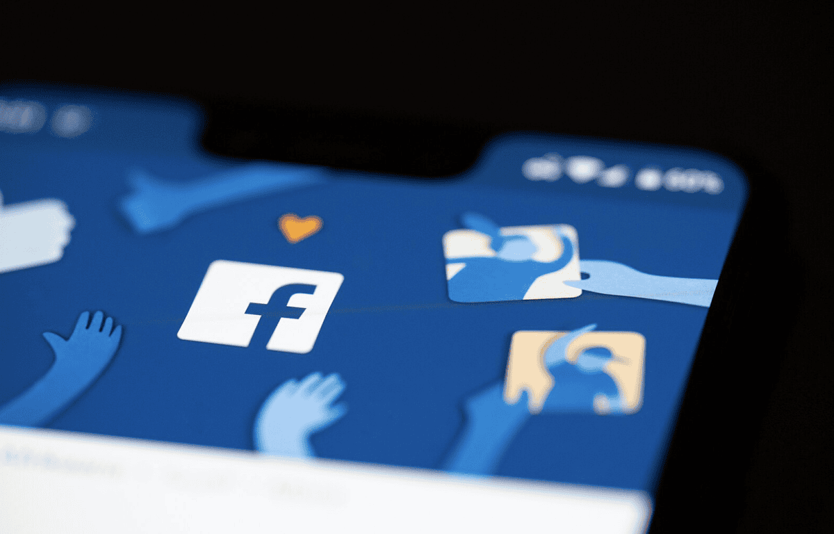 Uwaga na fałszywe komunikaty o blokadzie konta na Facebooku