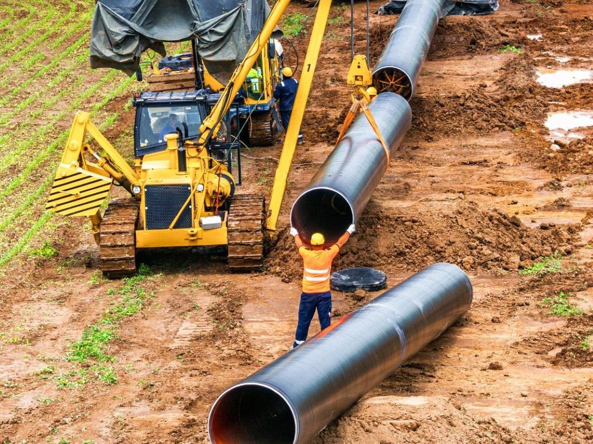 Część lądowa Programu FSRU: gazociąg Gdańsk – Gustorzyn na półmetku