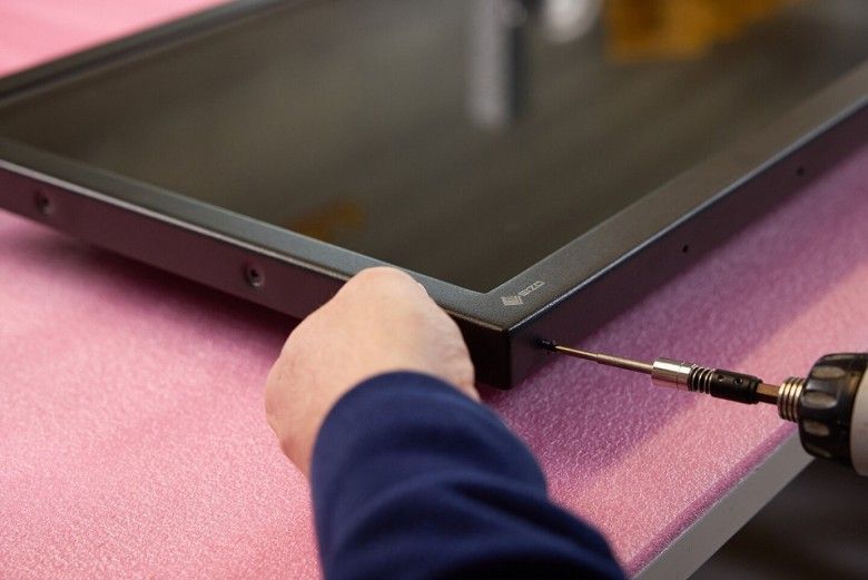 Monitory z serii DuraVision LE produkowane są w Niemczech