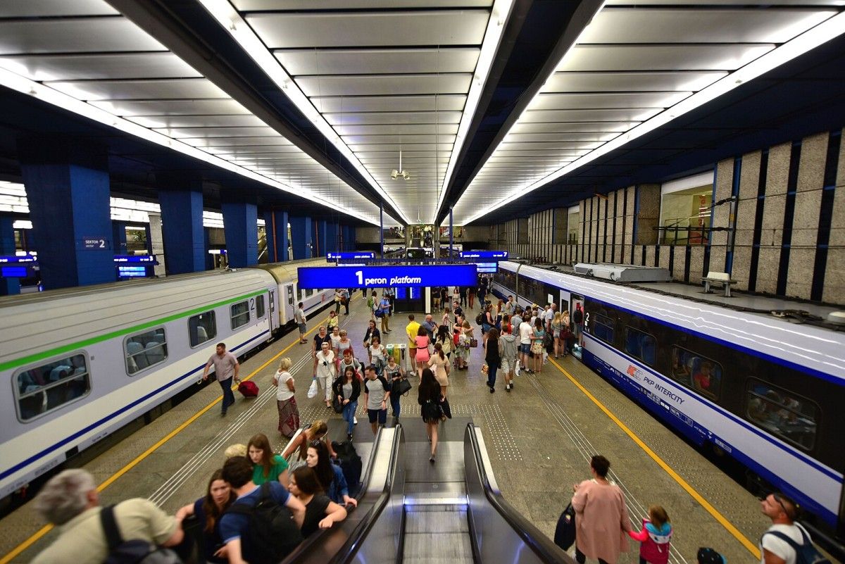 Kolejowy spisek przeciwko Marszowi Niepodległości? PKP PLK zabrało głos