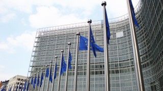 Organizacje pozarządowe wyrażają zaniepokojenie zmianami dot. prywatności w ramach pakietu Digital Omnibus. W specjalnym liście zwracają uwagę na możliwość treningu AI na danych osobowych.