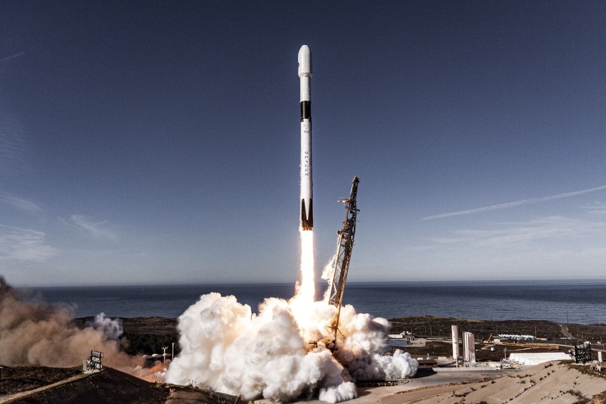 SpaceX wspiera Europę. Nowy satelita dotarł na orbitę