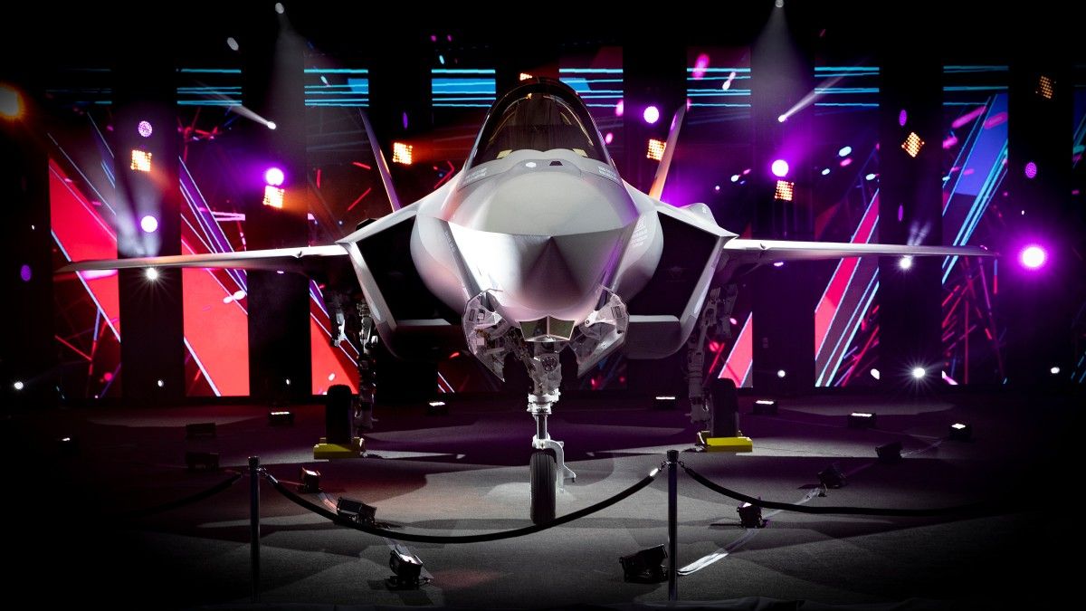 Wtorkowy przegląd mediów; F-35 dla Saudyjczyków; Fabryki broni zamiast kopalń