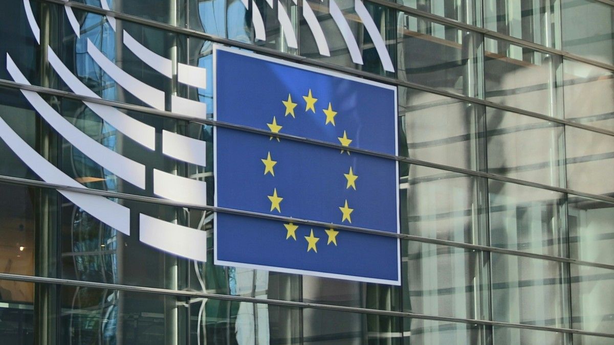 Sprawa Digital Omnibus. KE chce opóźnić wdrożenie części Aktu o AI o rok