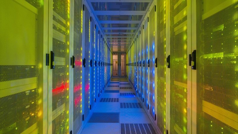 Centrum danych, serwery