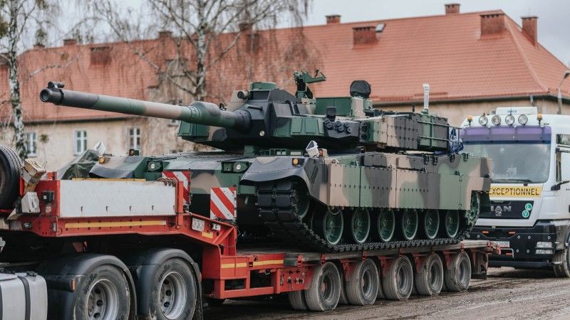 Transport czołgów K2GF do 15. Giżyckiej Brygady Zmechanizowanej.