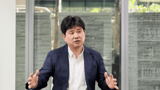 Samsung intensywnie inwestuje w technologie on-device AI, które pozwalają uruchamiać duże modele generatywne lokalnie na smartfonach.