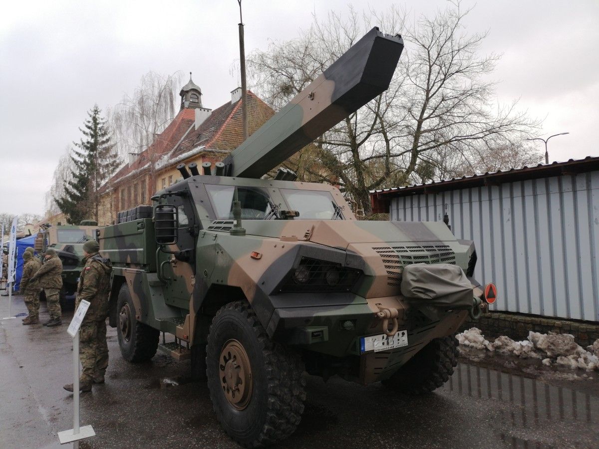 Gladius trafia do pułku przeciwpancernego. Co z Ottokar-Brzoza?