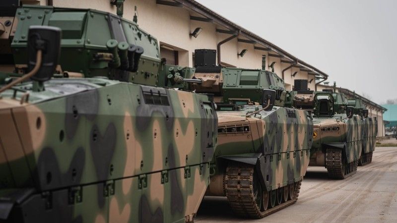 Bojowe wozy piechoty Borsuk w 15. Brygadzie Zmechanizowanej.