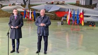 Wiceministrowie obrony Niemiec Nils Schmid, Polski Paweł Zalewski