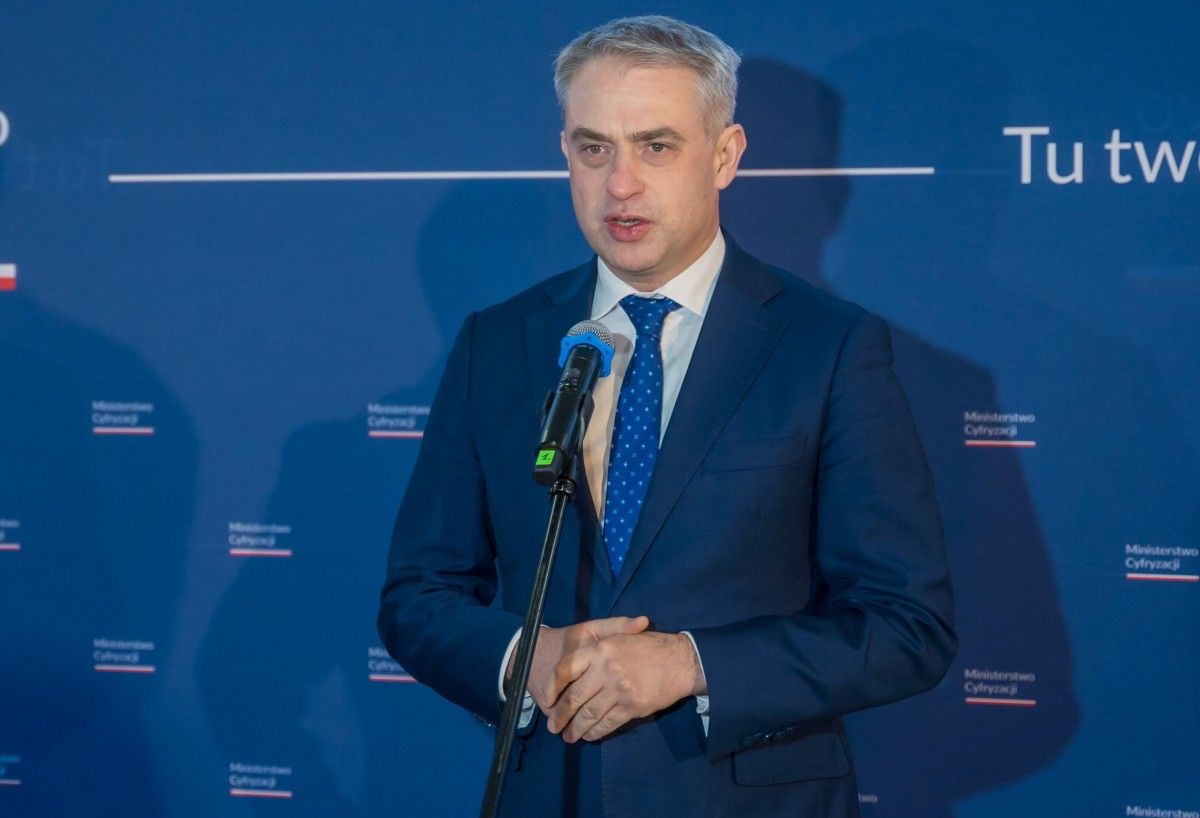 Ministerstwo Cyfryzacji uruchomiło nową platformę wsparcia dla obywateli