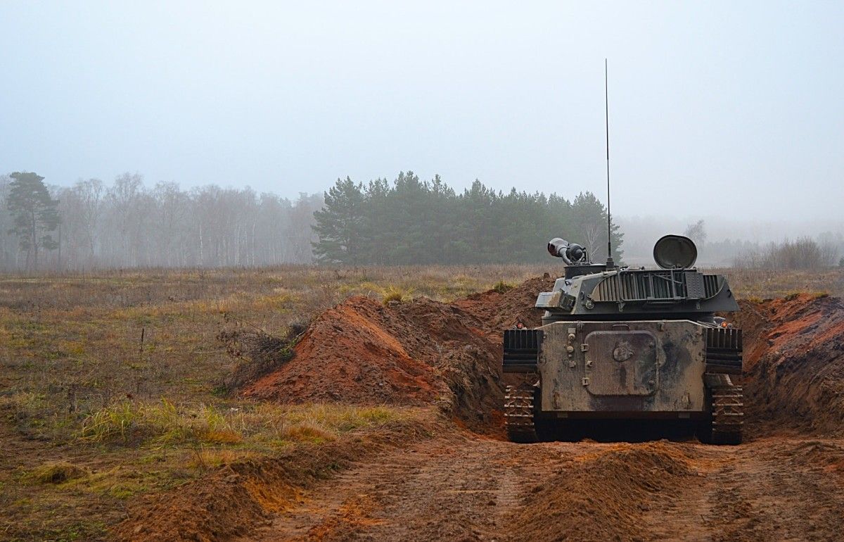 „Niebieskie berety” ćwiczą na poligonie w Drawsku