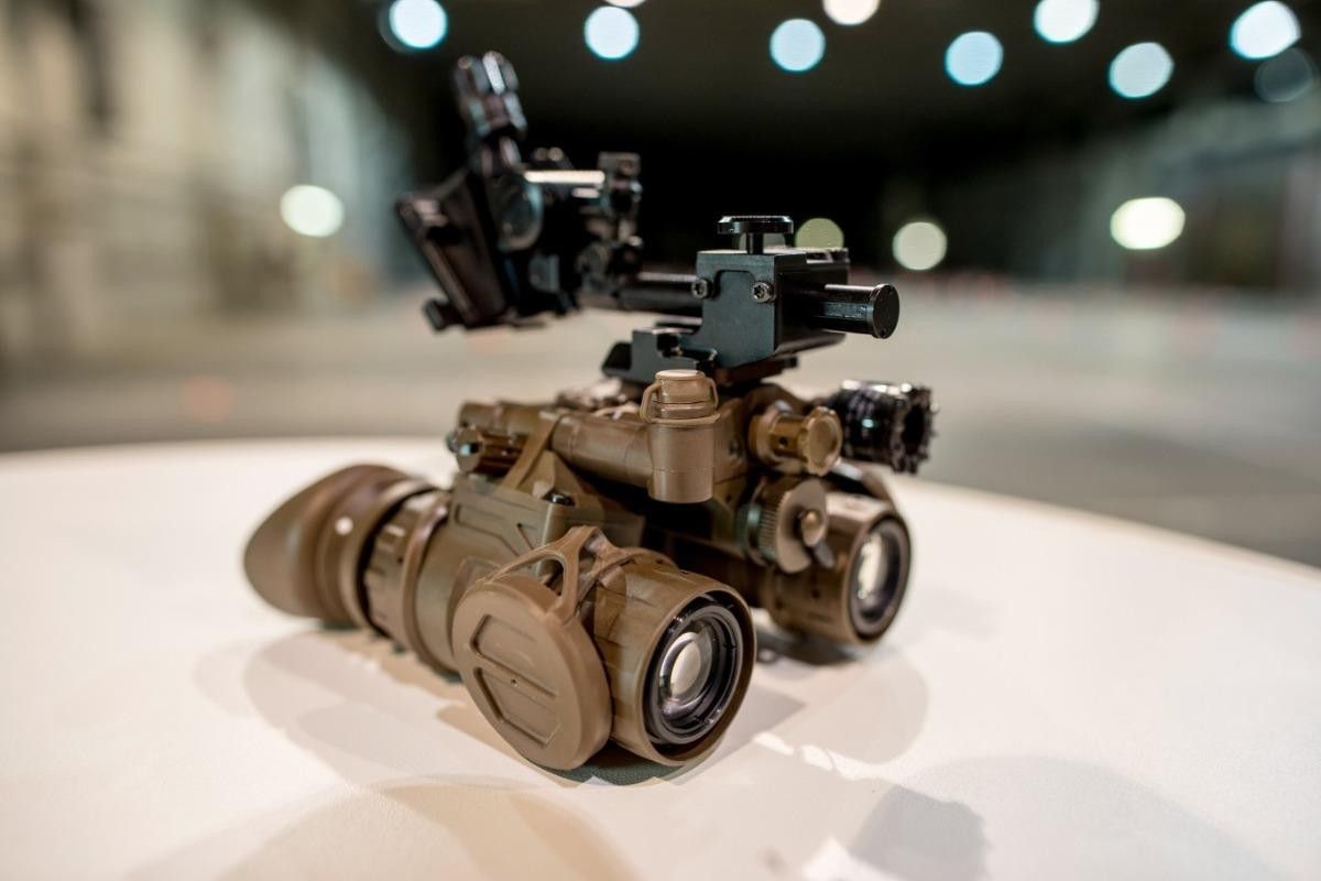 Duże zamówienie na optolektronikę