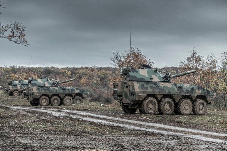 Polskie moździerze samobieżne M120K Rak podczas ćwiczeń BREAKTHROUGH 2025.