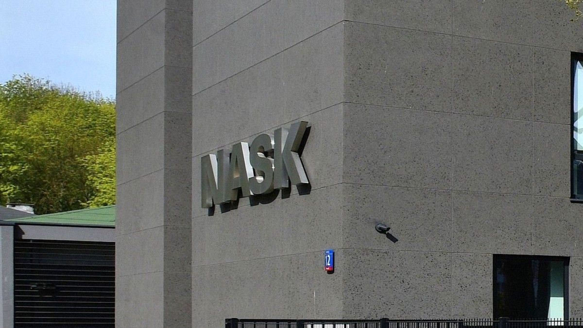 #CyberMagazyn: Media w pułapce PR-u cyberprzestępców. NASK wskazuje „drugie dno” ataków