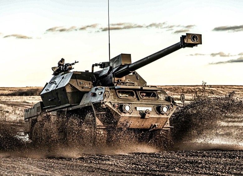 Słowacka armatohaubica Zuzanna podczas ćwiczeń BREAKTHROUGH 2025.