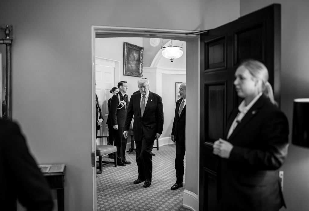 Atak na ambasadę USA w Arabii Saudyjskiej. Trump zapowiada odwet